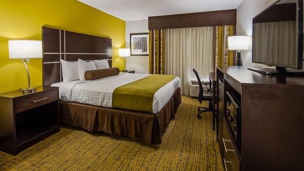 Images Best Western Plus Hanes Mall Hotel