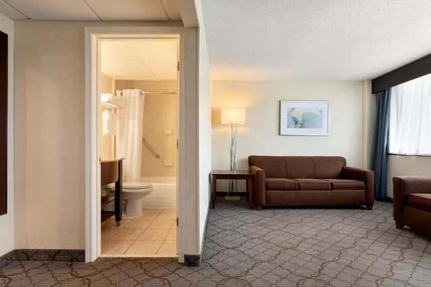 Images Holiday Inn Birmingham-Airport by IHG