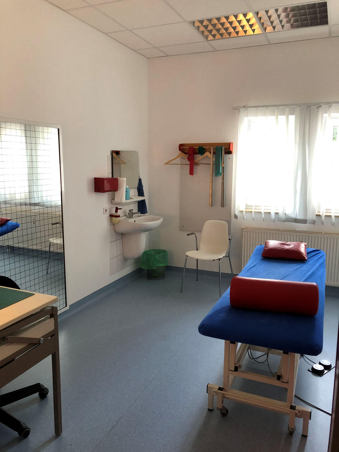REHA-ZENTRUM Praxis für Ambulante Rehabilitation Siegfried Peter Braun, Europastraße 25/1 in Nürtingen
