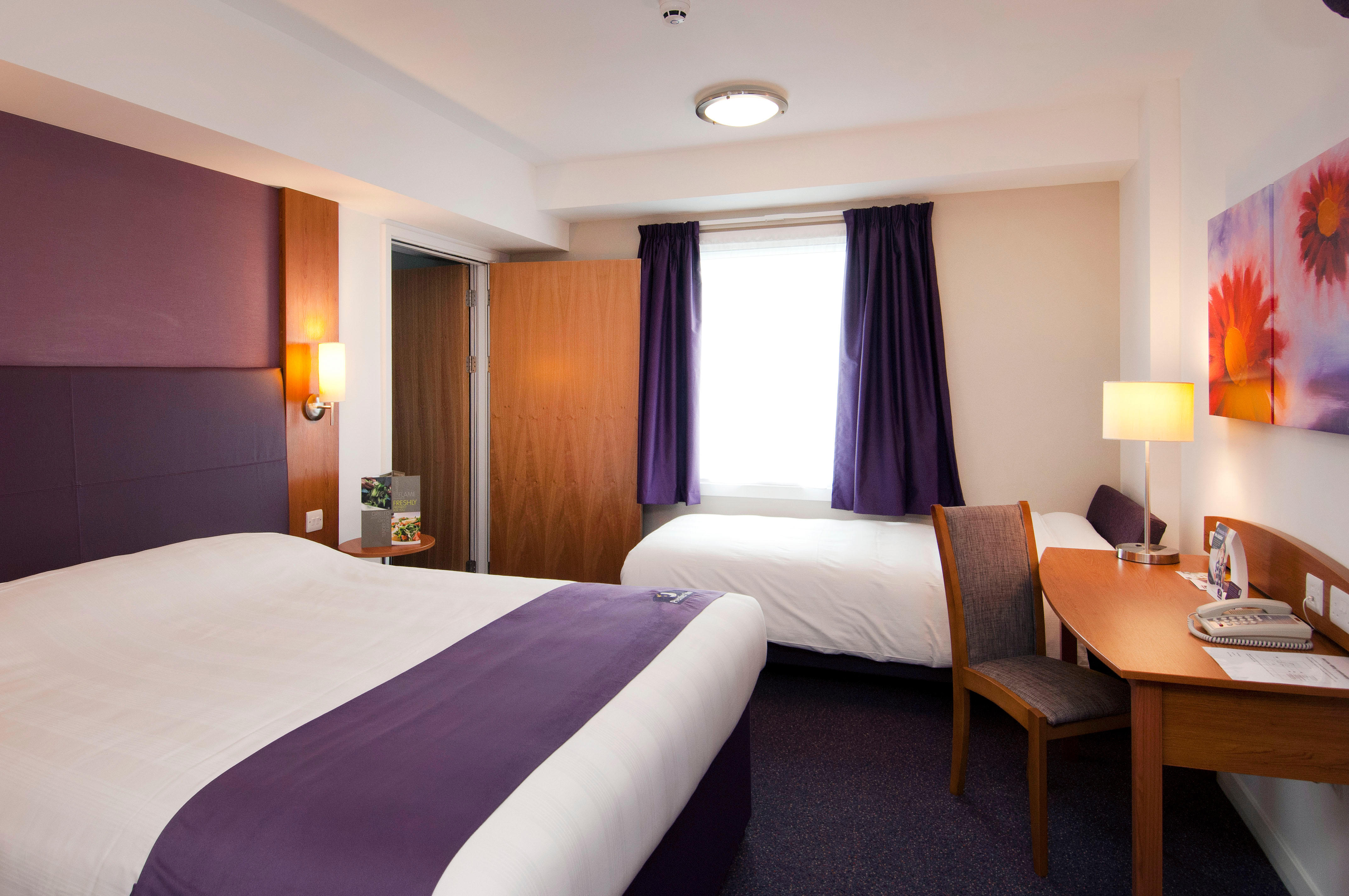 Images Premier Inn London Heathrow Airport Terminal 5 hotel