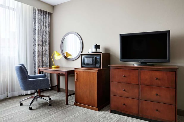Images Hampton Inn & Suites Chicago/Mt. Prospect