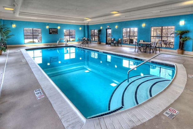 Images Hampton Inn & Suites Kalamazoo-Oshtemo