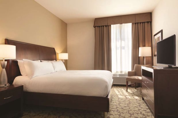 Images Hilton Garden Inn Boston Logan Airport