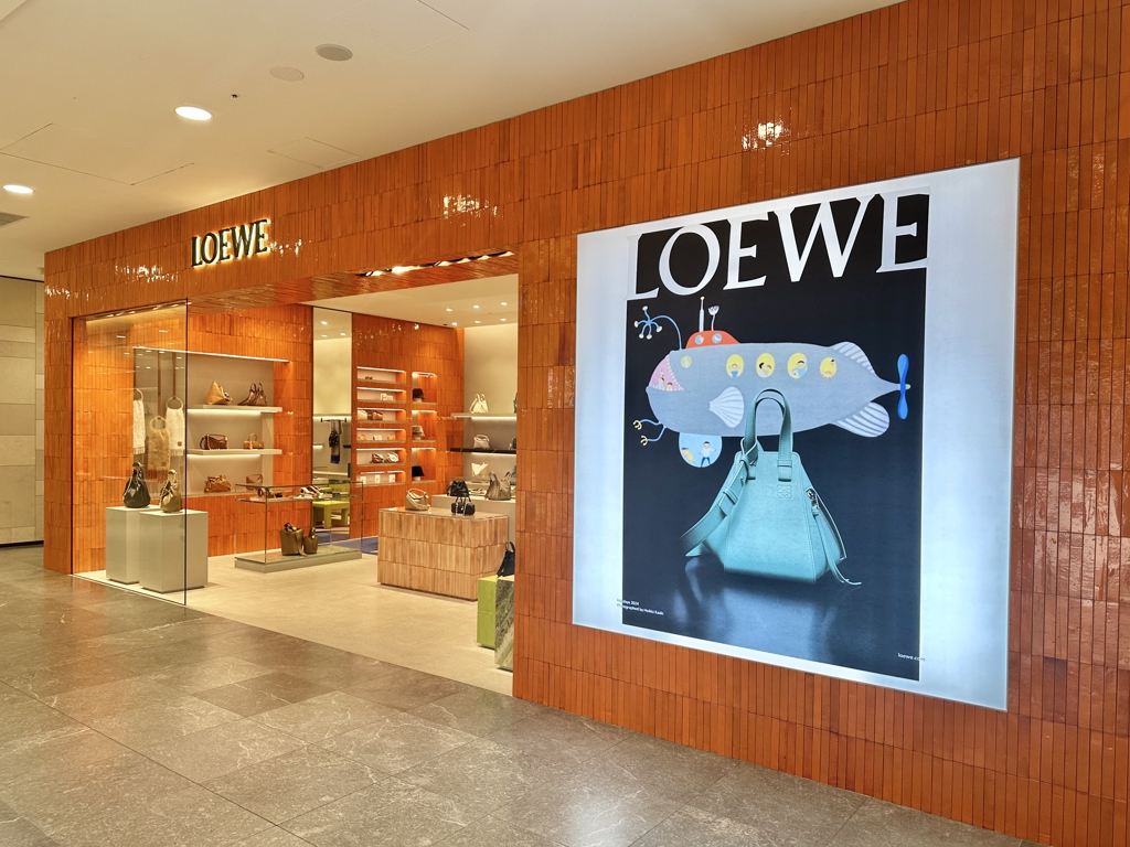 Images ロエベ あべのハルカス近鉄本店