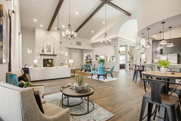 Images Urban Oaks at Conroe