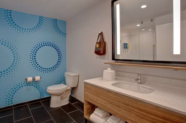 Images Tru by Hilton Alcoa Knoxville Airport