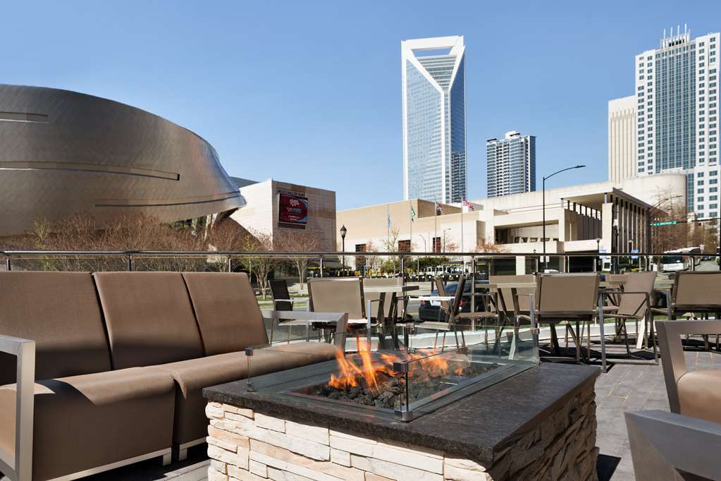 Exterior Embassy Suites by Hilton Charlotte Uptown Charlotte (704)940-2517