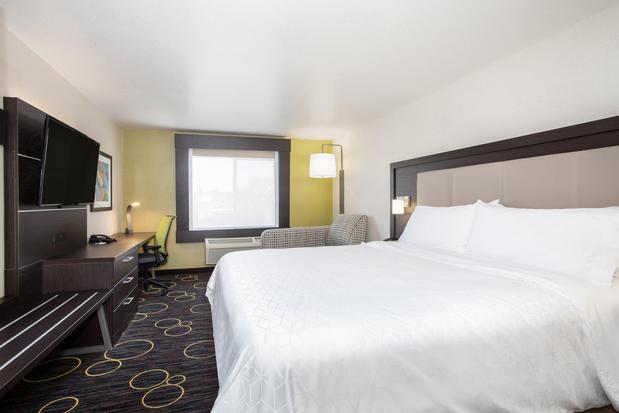 Images Holiday Inn Express & Suites Tucumcari, an IHG Hotel