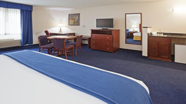 Images Holiday Inn Express Deforest (Madison Area), an IHG Hotel