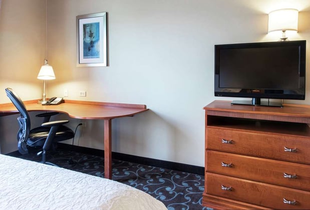 Images Hampton Inn & Suites Chicago Deer Park