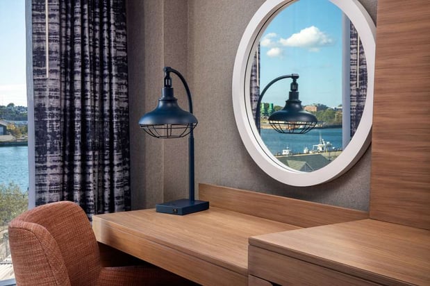 Images Hampton Inn Boston Seaport District