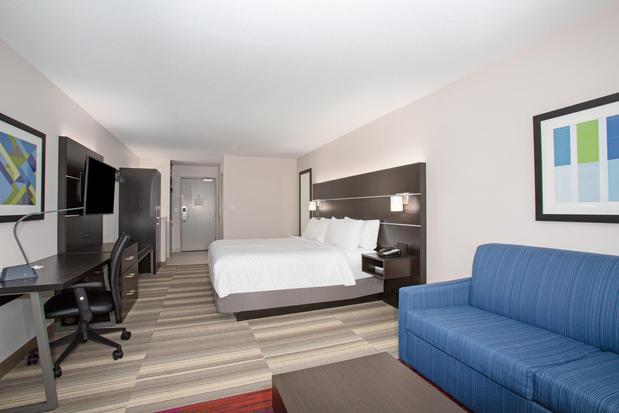 Images Holiday Inn Express & Suites Lincoln City, an IHG Hotel