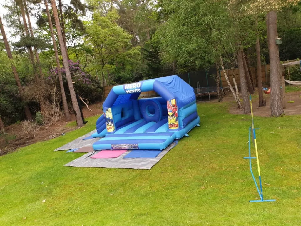 Images Top Banana Bouncy Castles