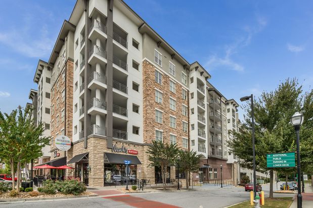 Images Windsor Brookhaven Apartments