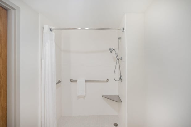 Images Holiday Inn Express & Suites Louisville East by IHG