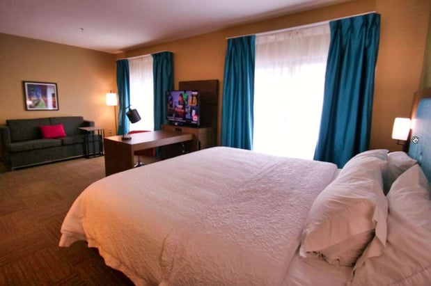 Images Hampton Inn & Suites Jacksonville - Beach Boulevard/Mayo Clinic Area