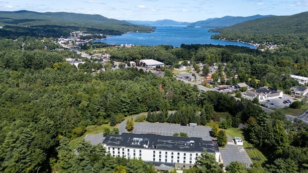 Images Hampton Inn & Suites Lake George
