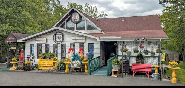 Images Gram-ma's Country Corner, LLC