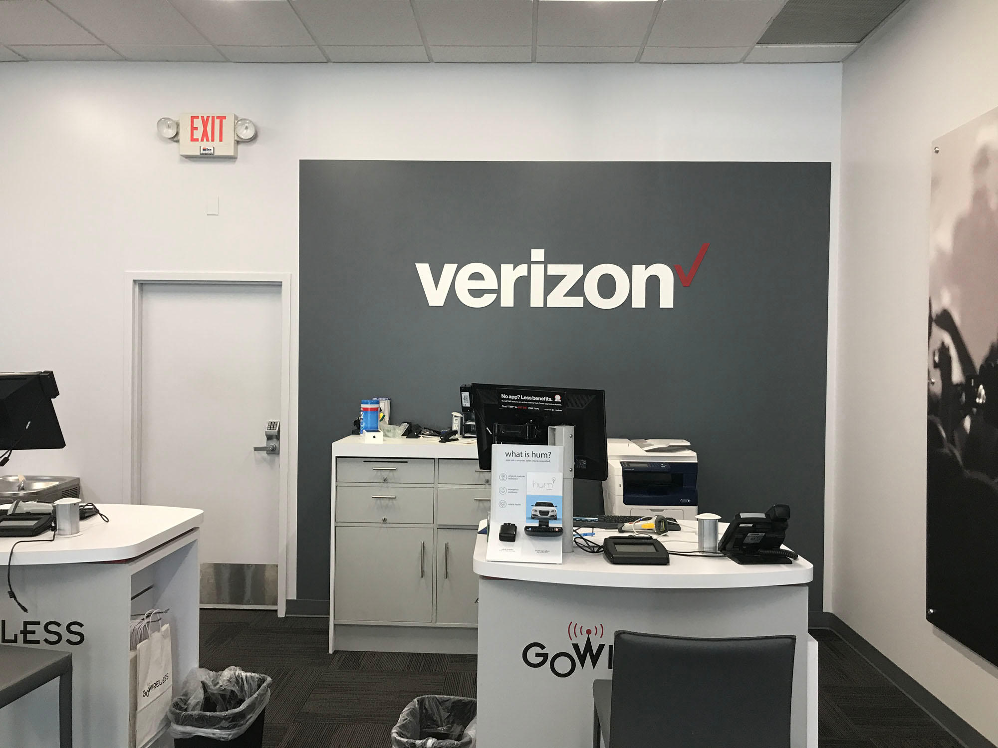 Verizon Authorized Retailer – GoWireless Photo