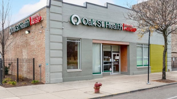 Images Oak Street Health Madison St Primary Care Clinic