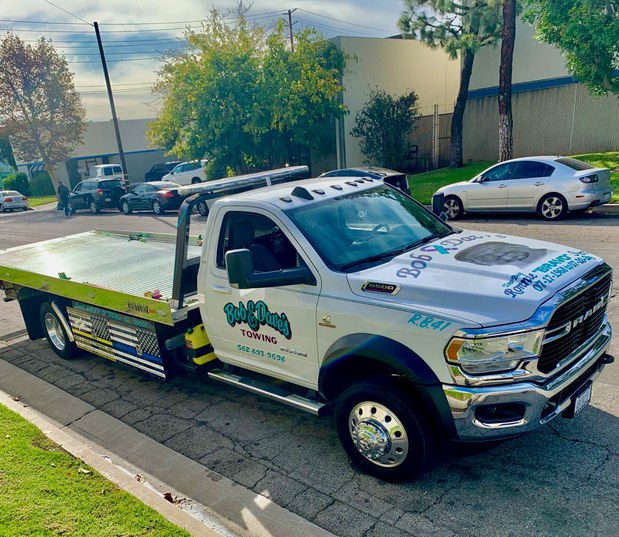 Images Bob & Dave's Towing