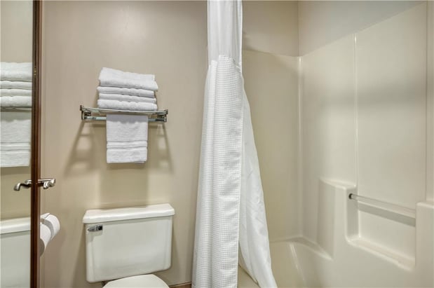 Images SureStay Plus by Best Western Elizabethtown Hershey