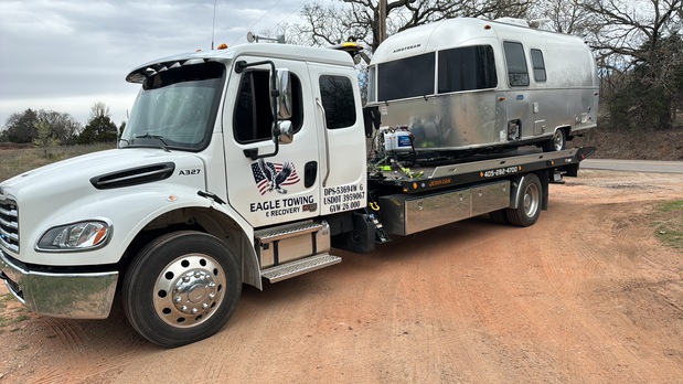 Images Eagle Towing & Recovery