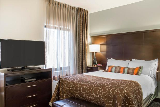 Images Staybridge Suites Jacksonville-Camp Lejeune Area by IHG