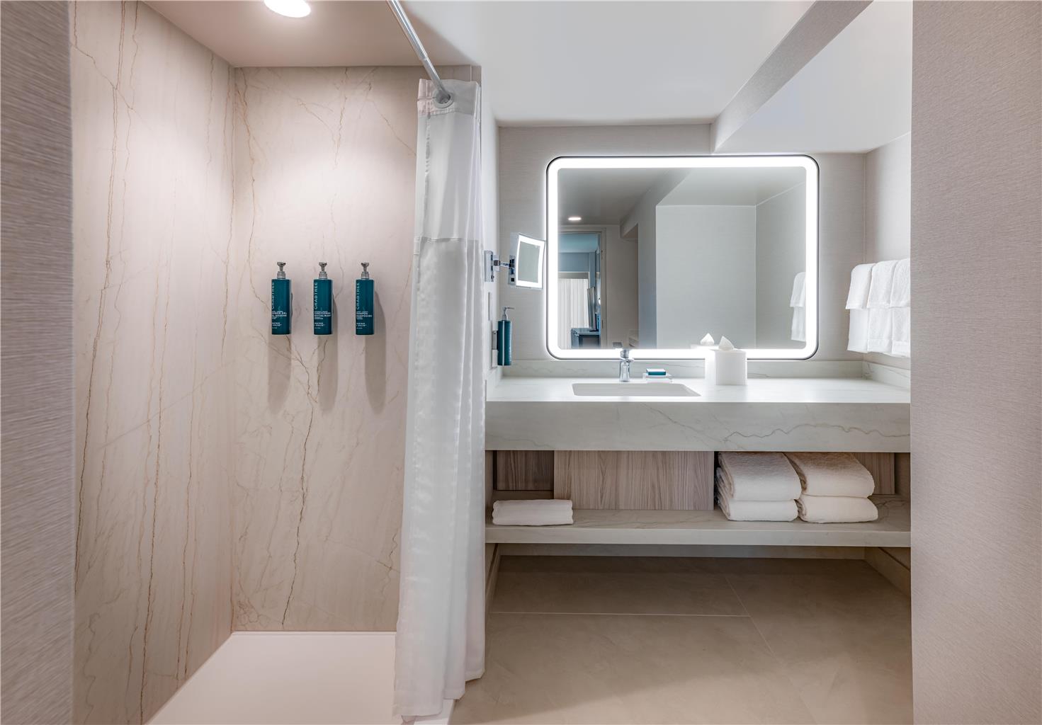Guest room bath