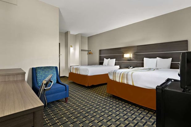 Images SureStay Plus by Best Western Tulsa East