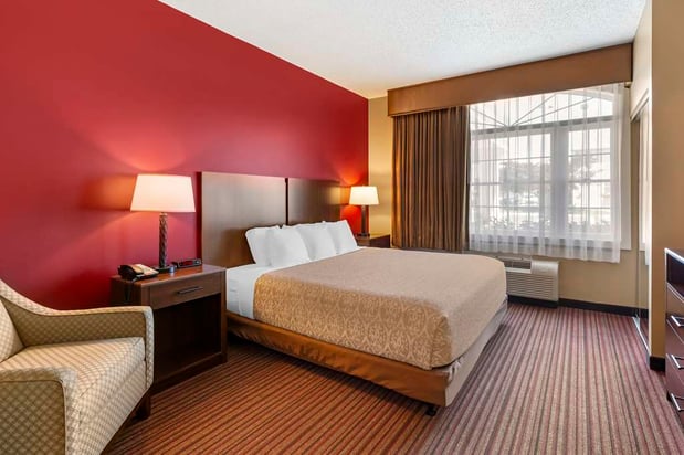 Images Best Western Plus Dutch Haus Inn and Suites