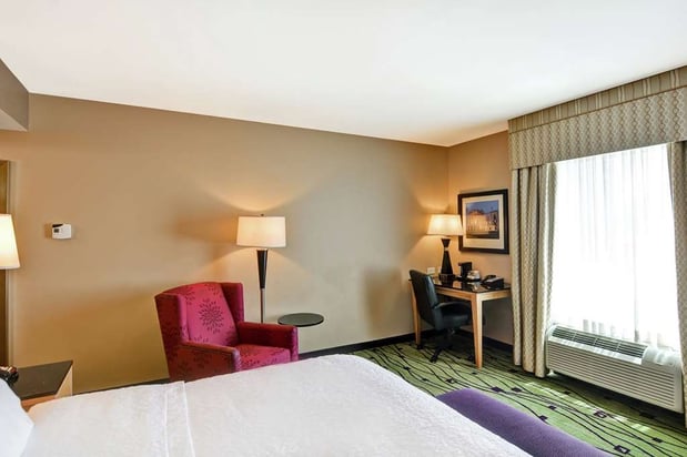 Images Hampton Inn & Suites Raleigh/Crabtree Valley