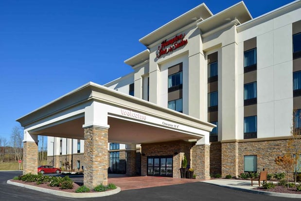 Images Hampton Inn & Suites Albany-East Greenbush