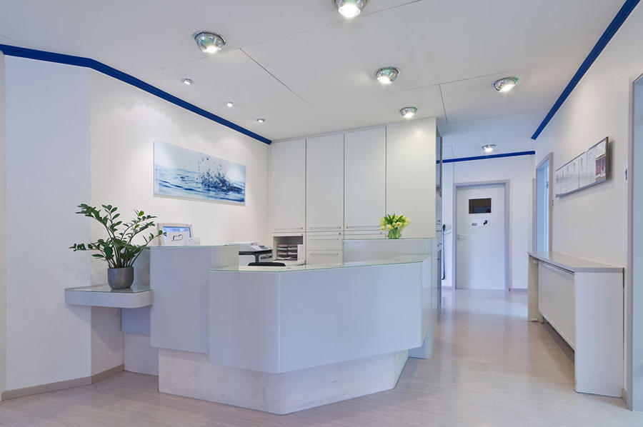 Dr. med. dent. Veronika Vogt-Miermann, Talstraße 5 in Grevenbroich