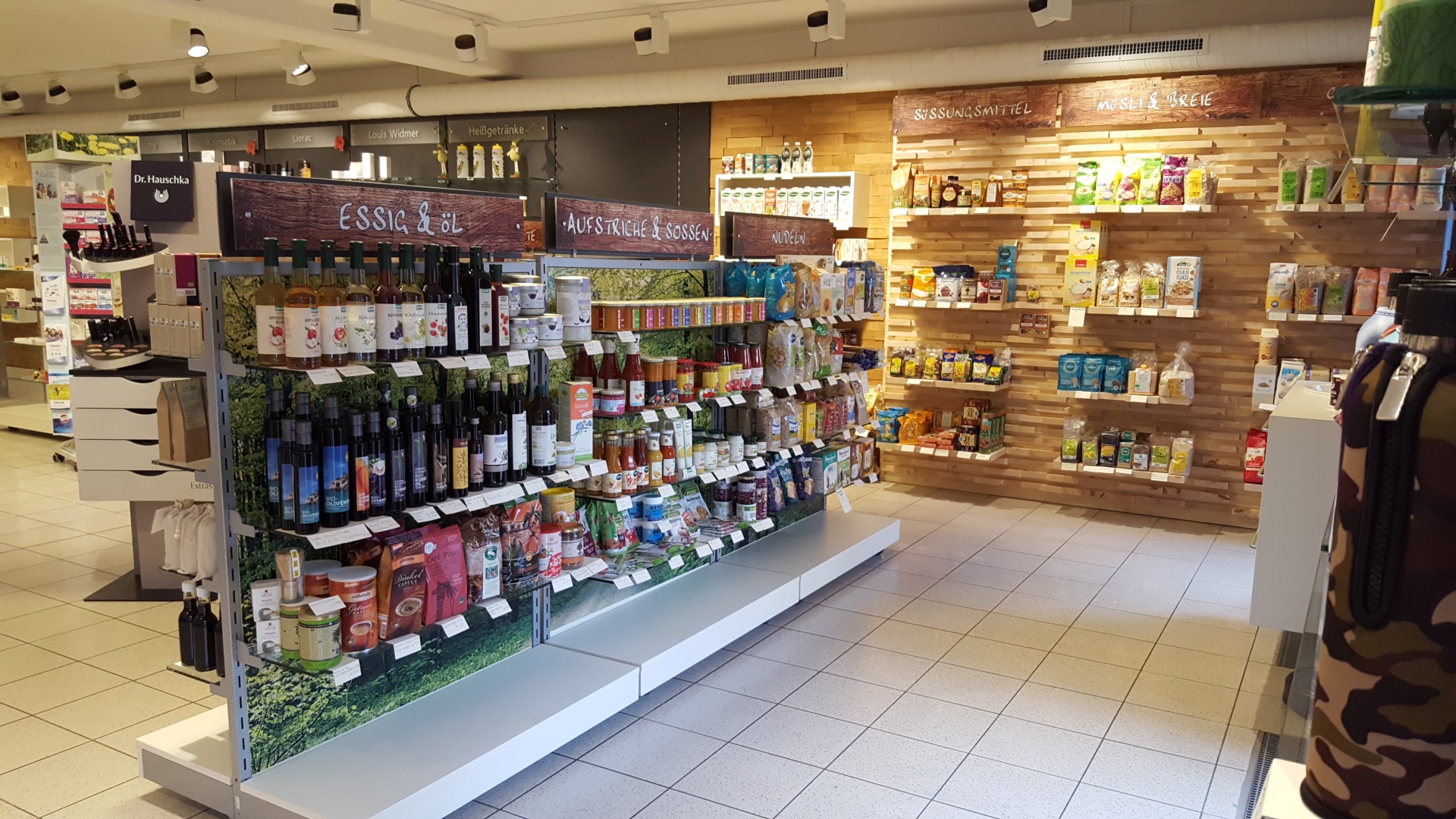 Apotheke Kirchberg Dr. Deak KG, Dorfstraße 4 in Kirchberg in Tirol