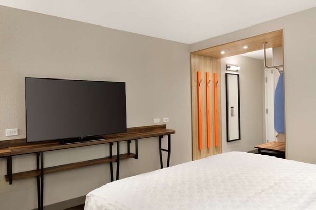 Images Tru by Hilton Las Vegas Airport