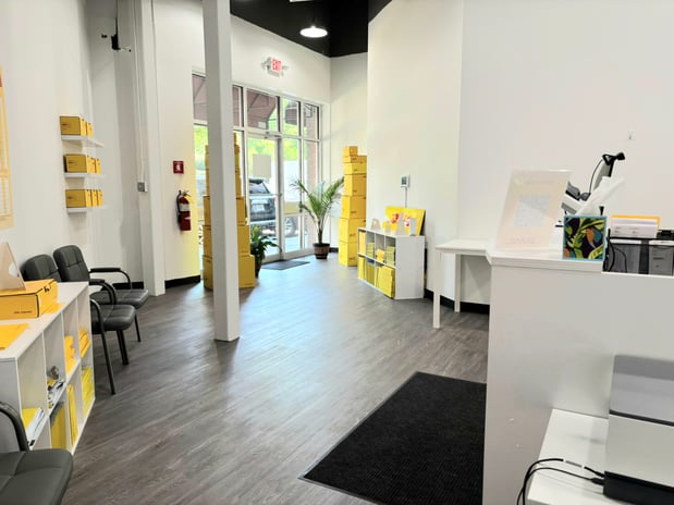 Images DHL Express Service Point