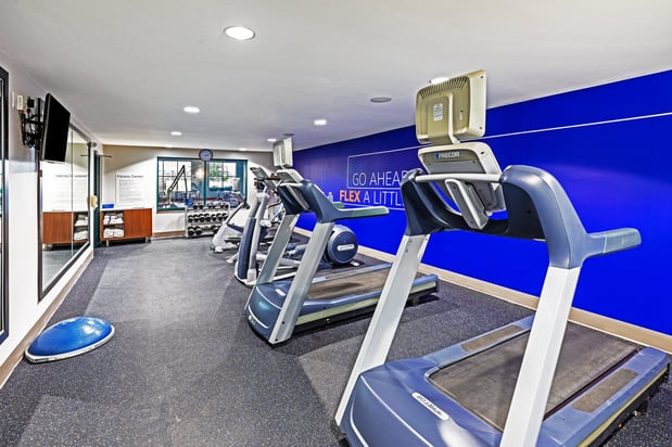 Images Holiday Inn Express & Suites Tulsa S Broken Arrow Hwy 51 by IHG