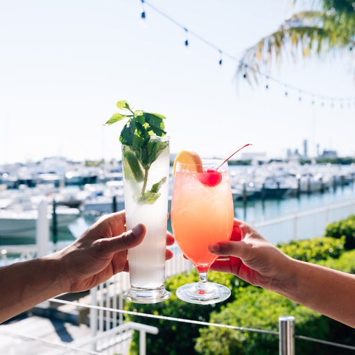 Yellowfin Bar & Kitchen Image