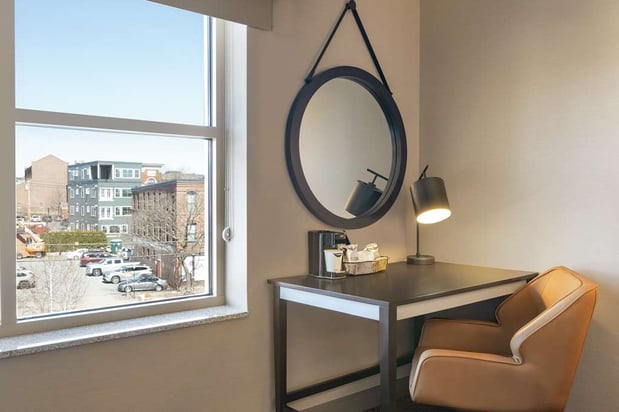 Images Hampton Inn Portland Downtown - Waterfront