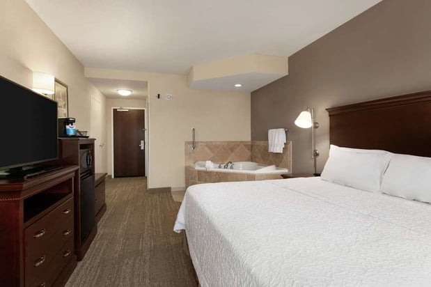 Images Hampton Inn & Suites Washington-Dulles International Airport