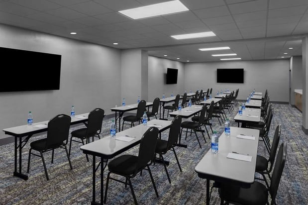 Images Hampton Inn Cleveland-Downtown