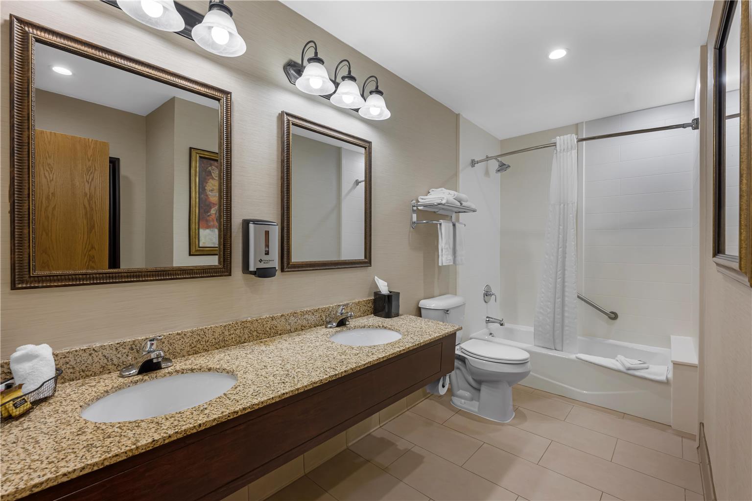 BW Dubuque IA GreatRiverSuite