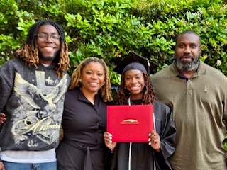 Images Dannielle Dixon Thomas: Allstate Insurance