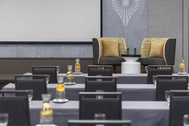 Images Holiday Inn Coralville - Iowa City by IHG