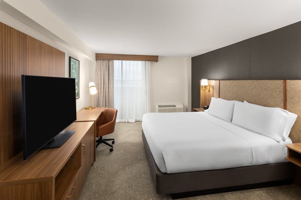 Images Holiday Inn Nashville-Vanderbilt (Dwtn) by IHG