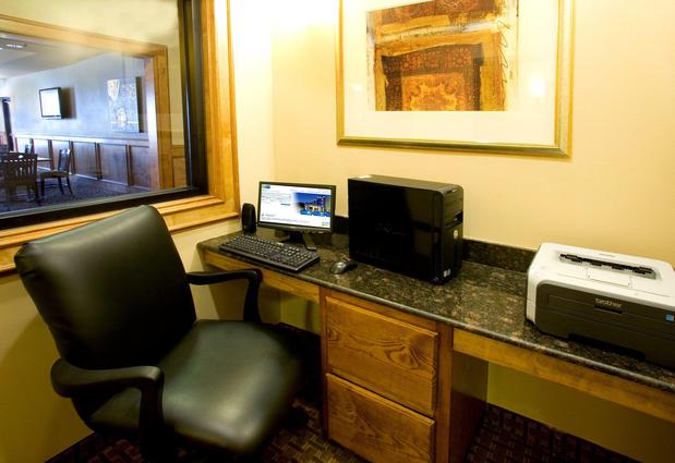 Images Holiday Inn Express & Suites Kingsville, an IHG Hotel