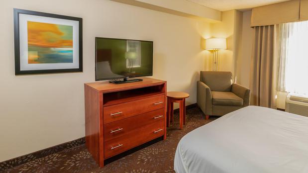 Images Holiday Inn Express & Suites Birmingham-Irondale (East), an IHG Hotel