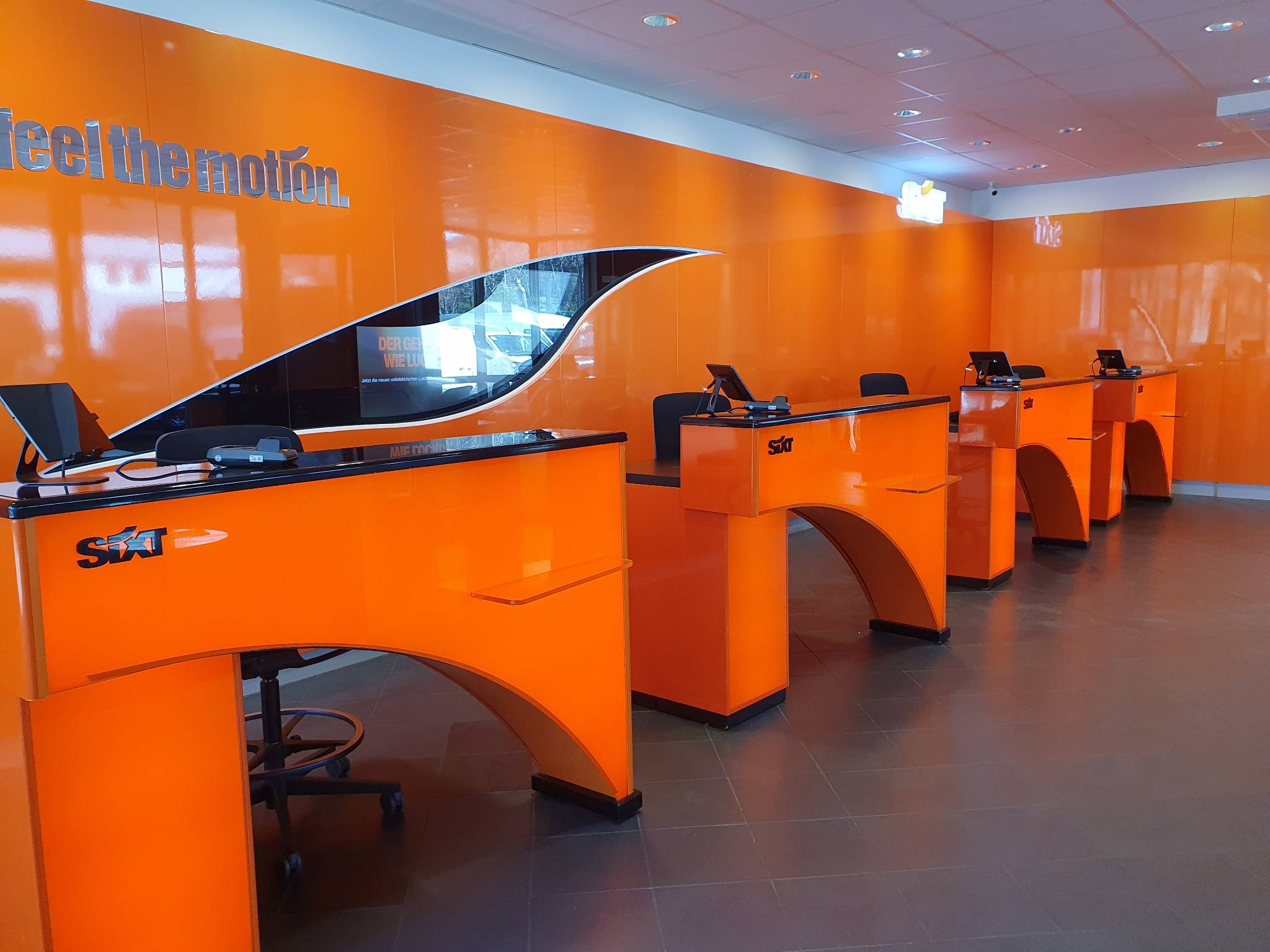 SIXT Autovermietung Braunschweig Süd, Berliner Platz 1B in Braunschweig