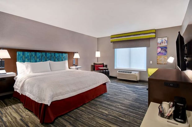 Images Hampton Inn Pleasant View